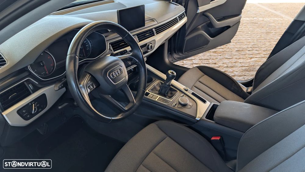 Audi A4 Avant 2.0 TDi Business Line - 20