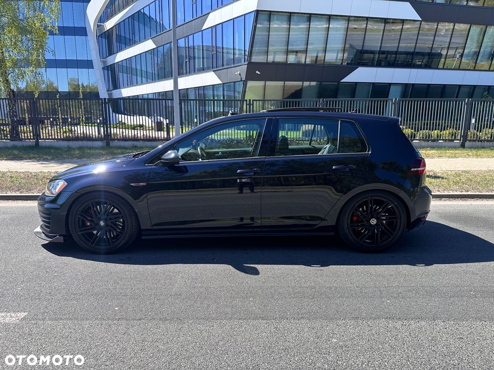 Volkswagen Golf GTI Performance BlueMotion Technology DSG - 2