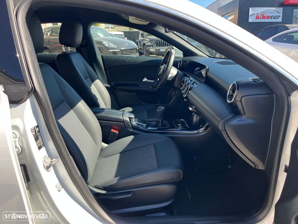 Mercedes-Benz CLA 180 d Shooting Brake Business Solutions - 48