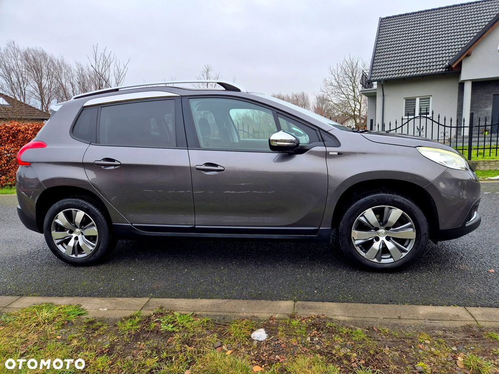 Peugeot 2008 PureTech 82 Style - 15