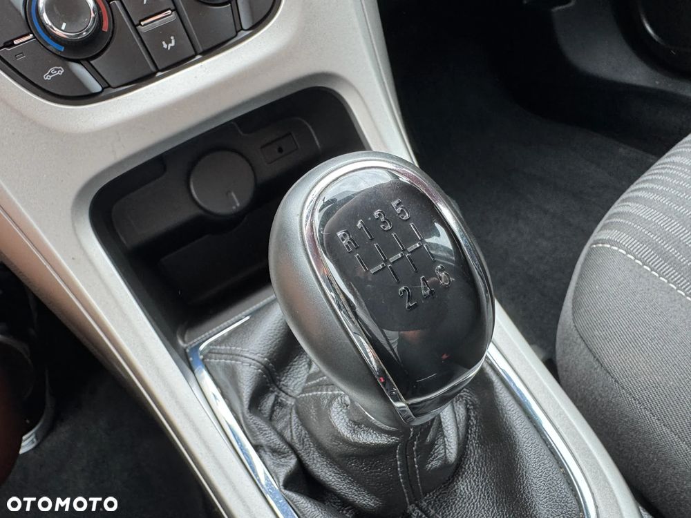 Opel Astra 1.4 Turbo - 22