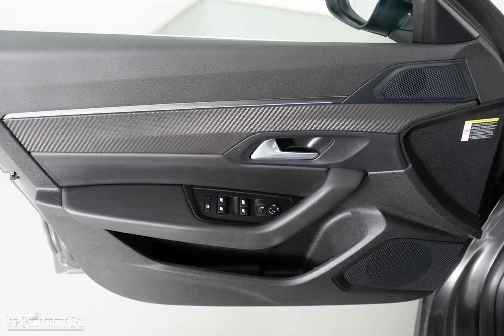 Peugeot 508 SW 1.6 Hybrid Allure e-EAT8 - 21