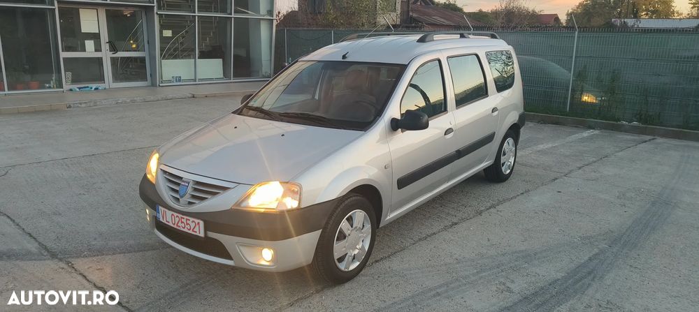 Dacia Logan MCV 1.6 16V Laureate - 1