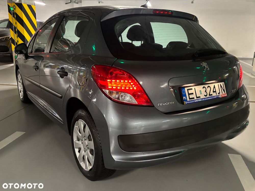 Peugeot 207 1.4 Active - 9