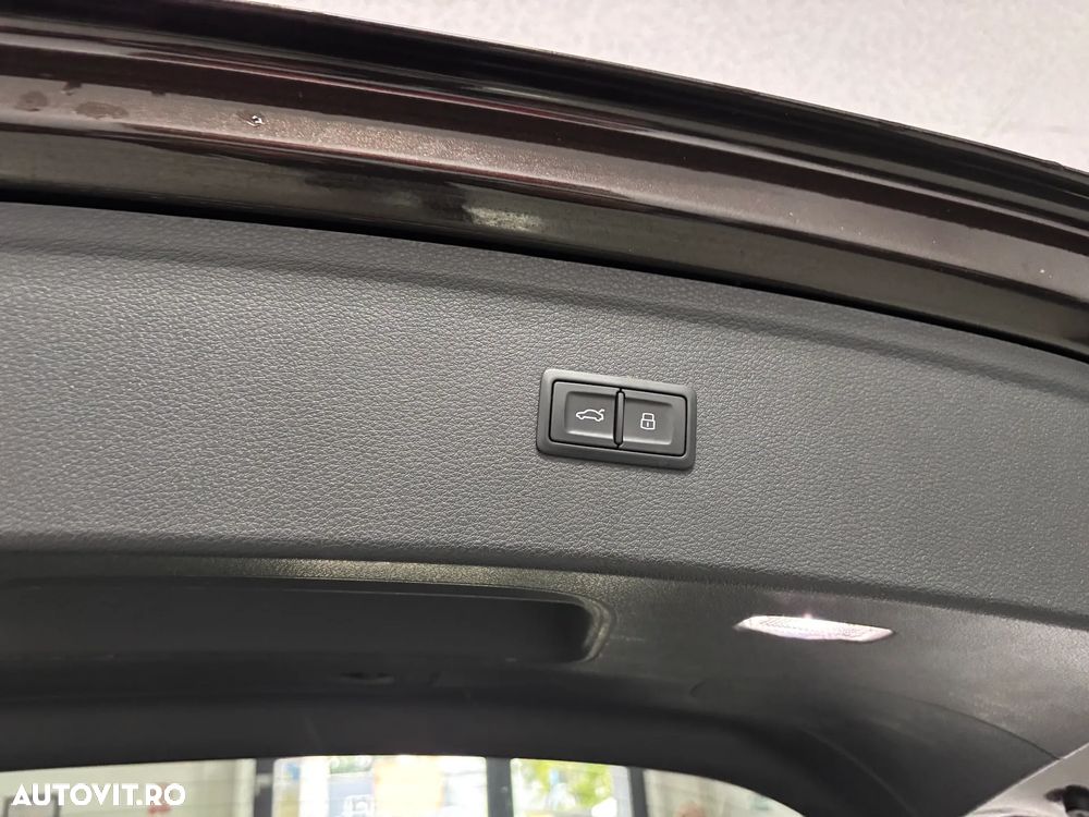 Audi Q5 2.0 40 TDI quattro S tronic Design - 30