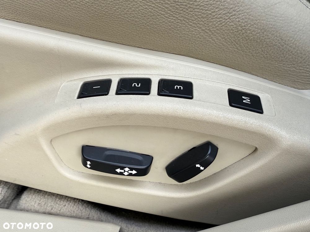 Volvo V60 Cross Country D4 AWD Summum - 22