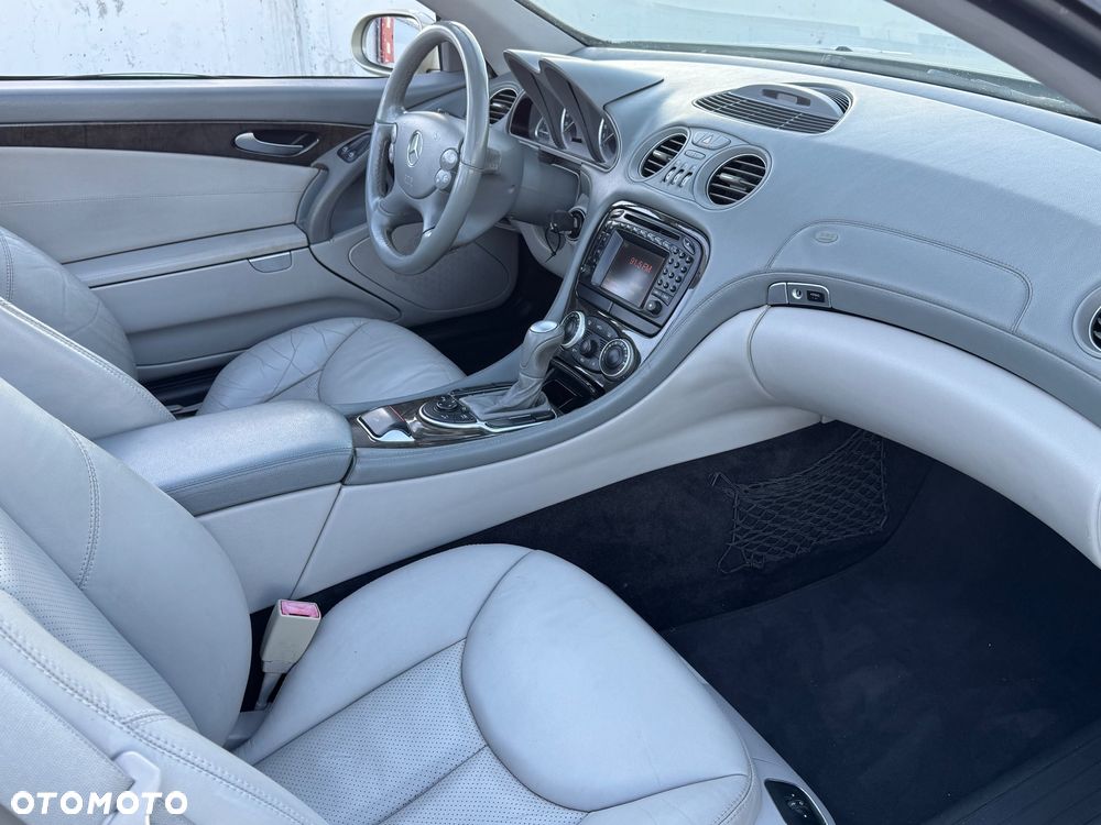 Mercedes-Benz SL 500 - 11
