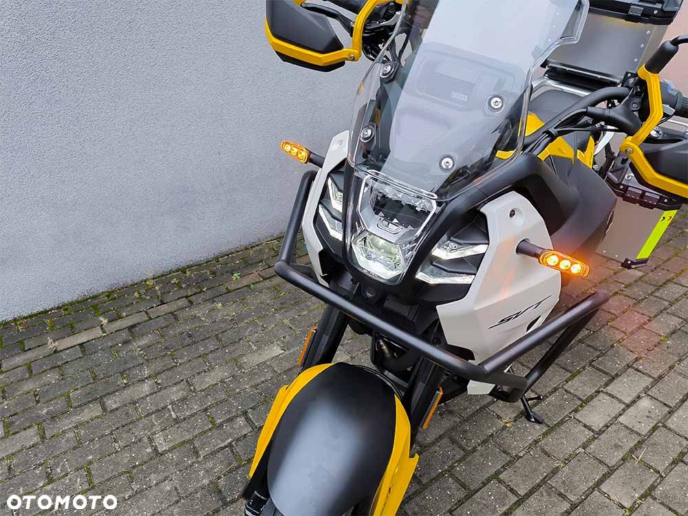 QJMOTOR SVT 650X - 22