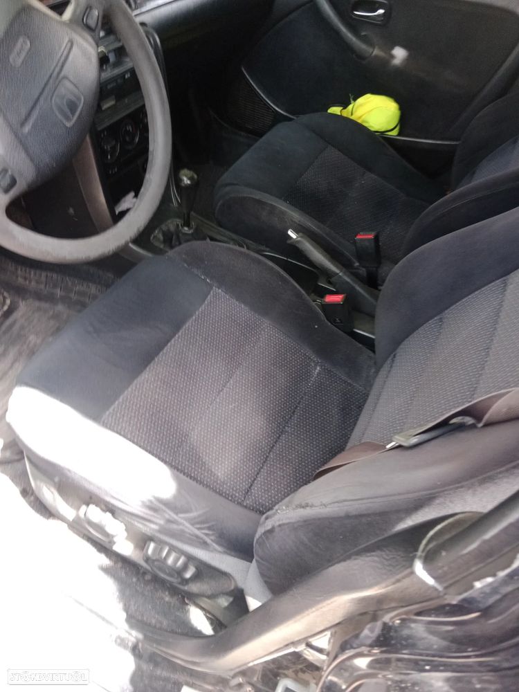 Honda Civic 1.6 LS - 7