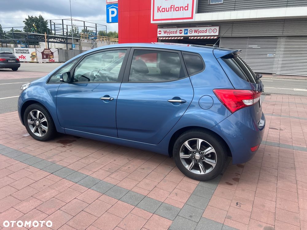 Hyundai ix20 1.4 Premium blue - 18
