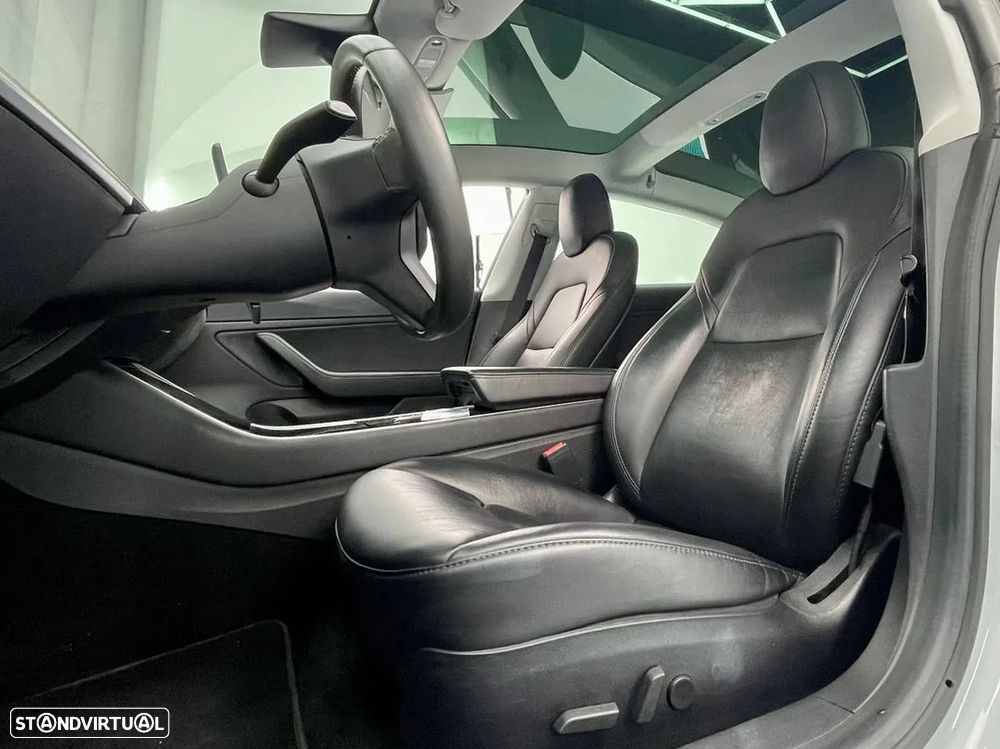Tesla Model 3 Standard RWD Plus - 19