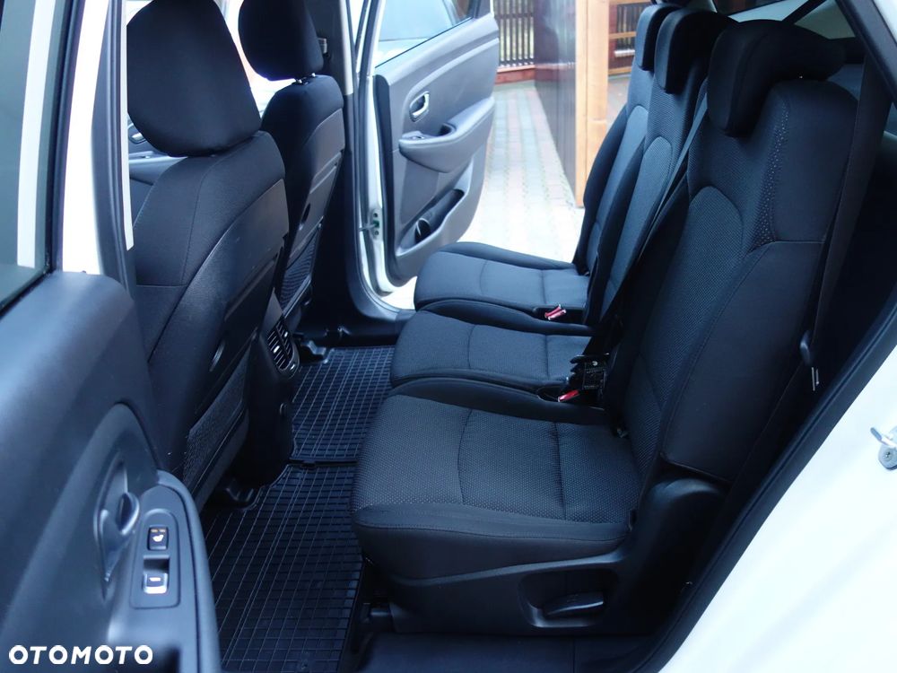 Kia Carens 1.7 CRDi Business Line - 24