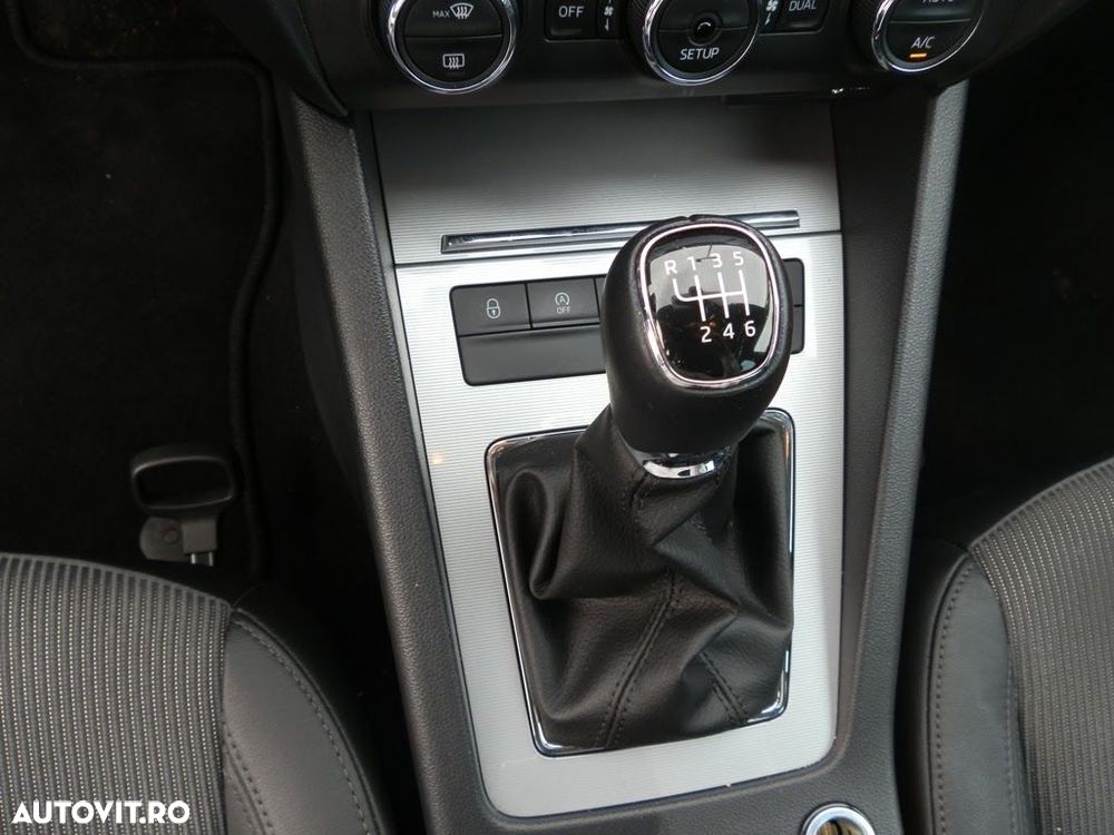 Skoda Octavia 1.4 TSI ELEGANCE - 11