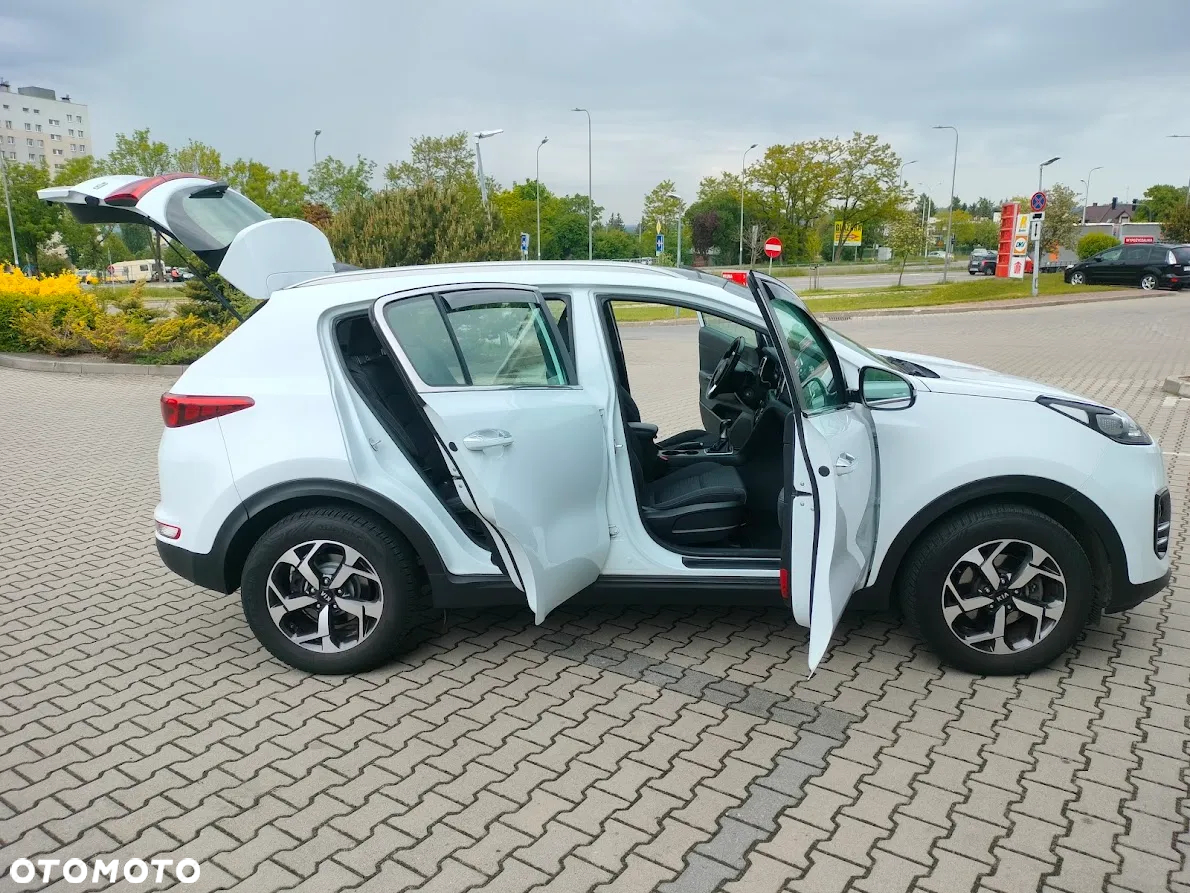 Kia Sportage 1.7 CRDI 2WD Dream-Team Edition - 16