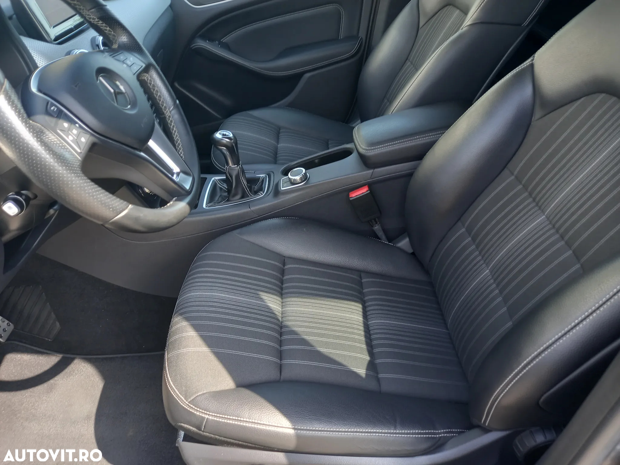 Mercedes-Benz B 180 CDI (BlueEFFICIENCY) - 13