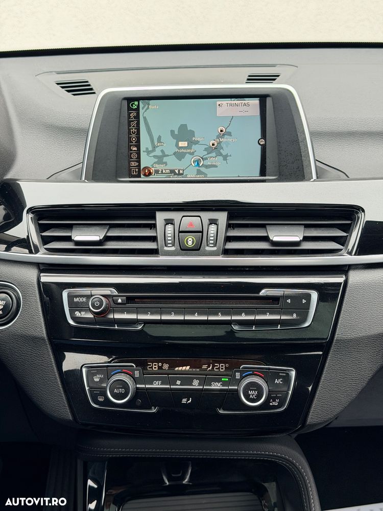 BMW X1 sDrive20d Aut. xLine - 24