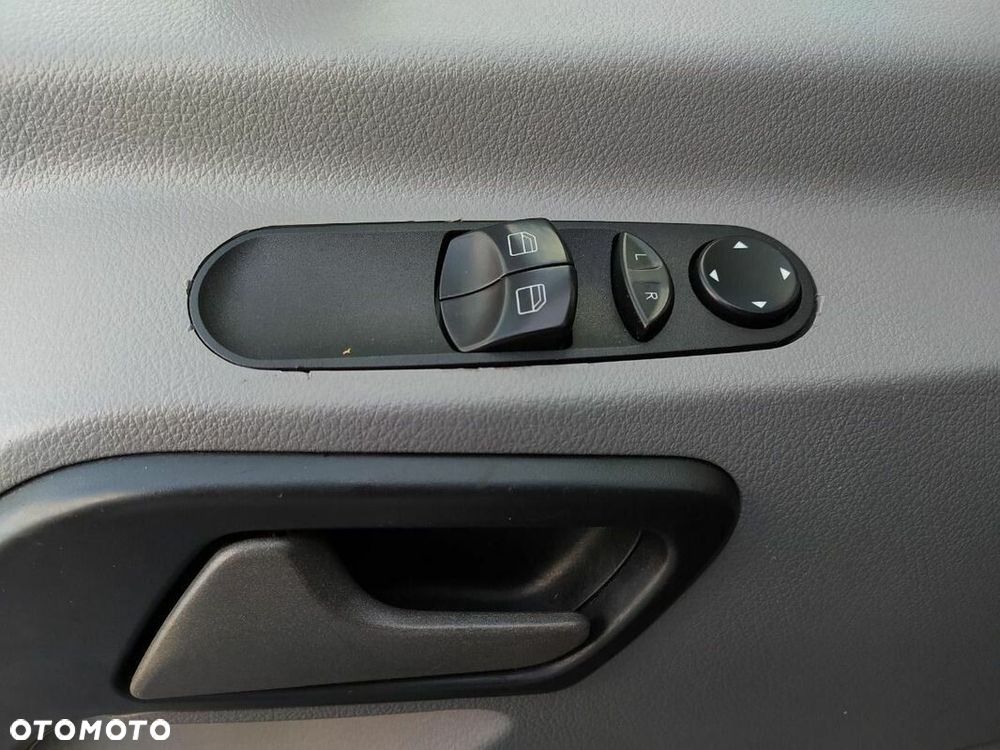 Mercedes-Benz Sprinter L4H2 - 20