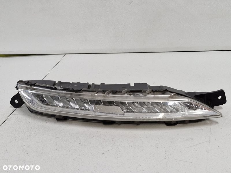 CITROEN C4 PICASSO II 2 ŚWIATŁO LAMPA DRL DO JAZDY DZIENNEJ PRAWY PRZÓD LED 9676036480 - 2