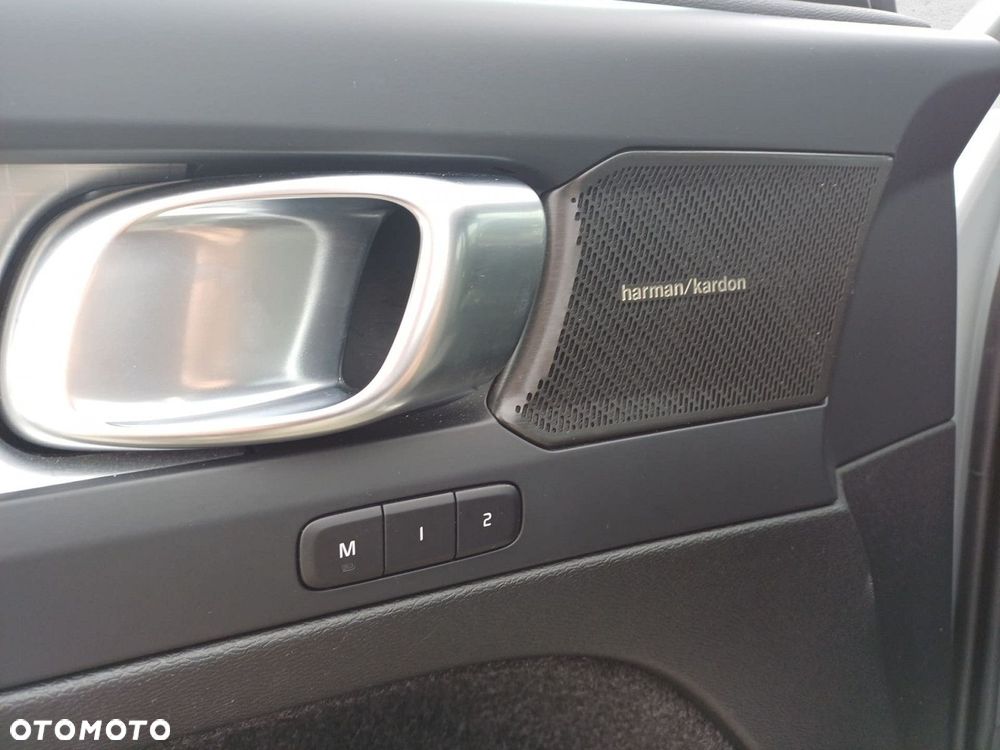 Volvo XC 40 - 21