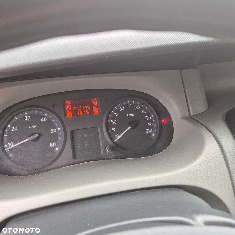 Renault Trafic - 13