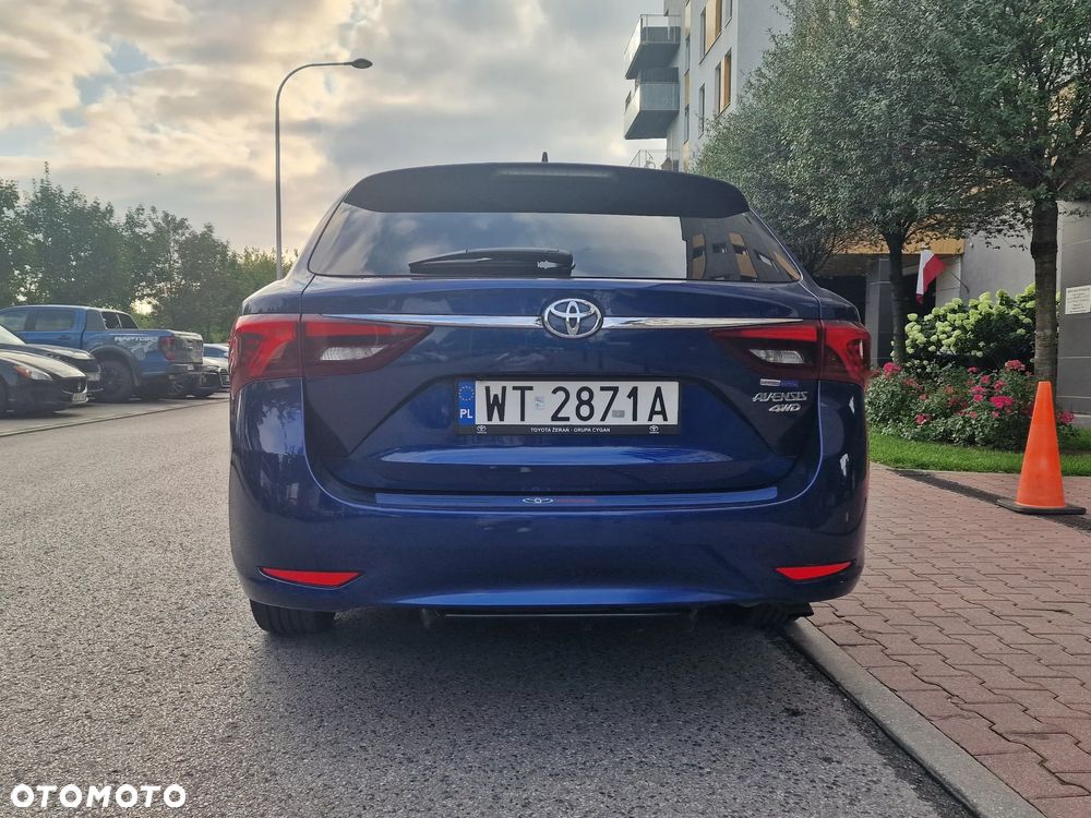 Toyota Avensis 2.0 D-4D Premium - 2