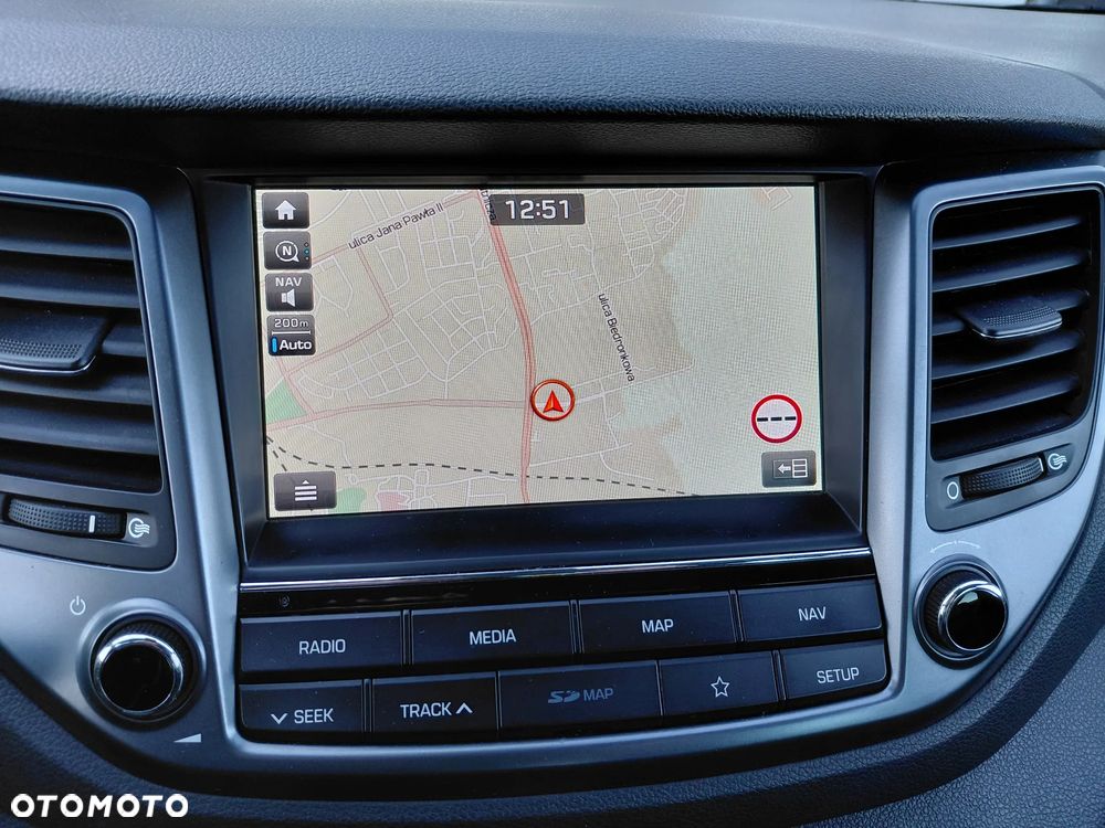 Hyundai Tucson 1.7 CRDI BlueDrive Comfort 2WD DCT - 19