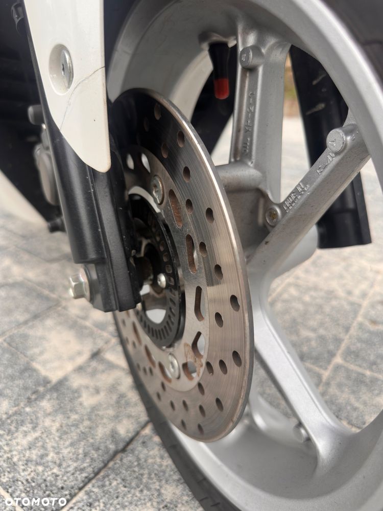 Yamaha NMAX - 3
