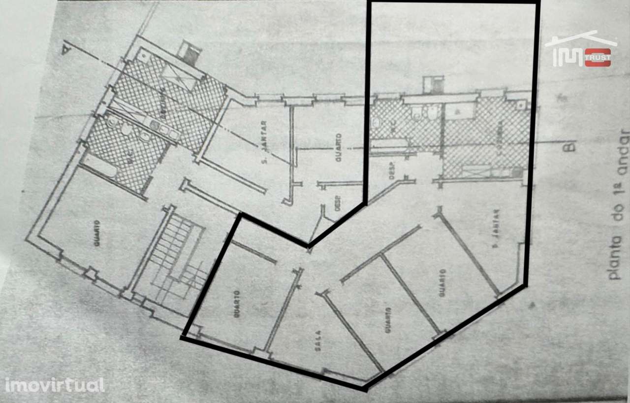 OPORTUNIDADE INVESTIMENTO - APARTAMENTO T4 CONVERTIDO EM T5 COM TER... - Grande imagem: 5/30