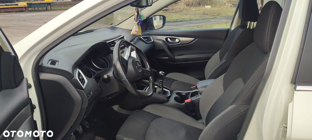 Nissan Qashqai 1.5 dCi TEKNA - 7