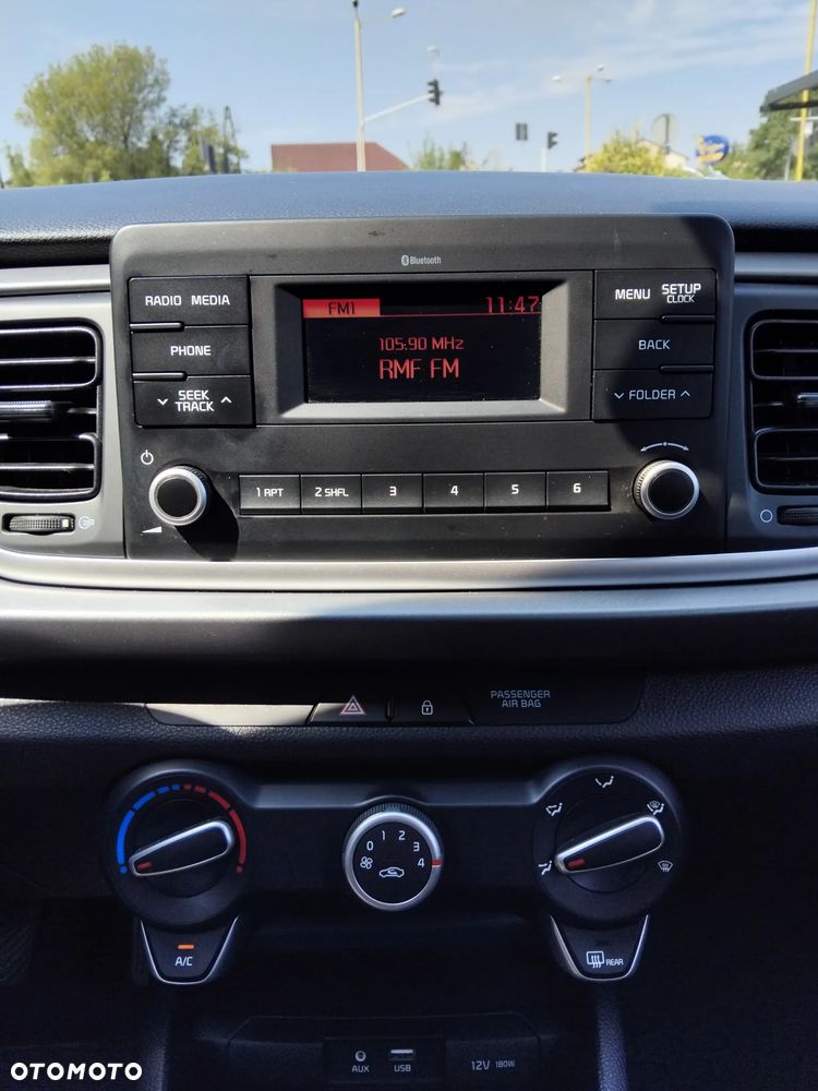 Kia Rio 1.2 M - 12