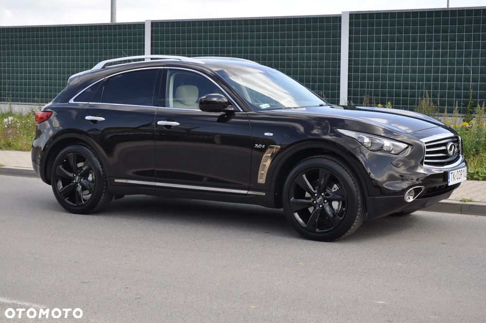 Infiniti QX70 - 29