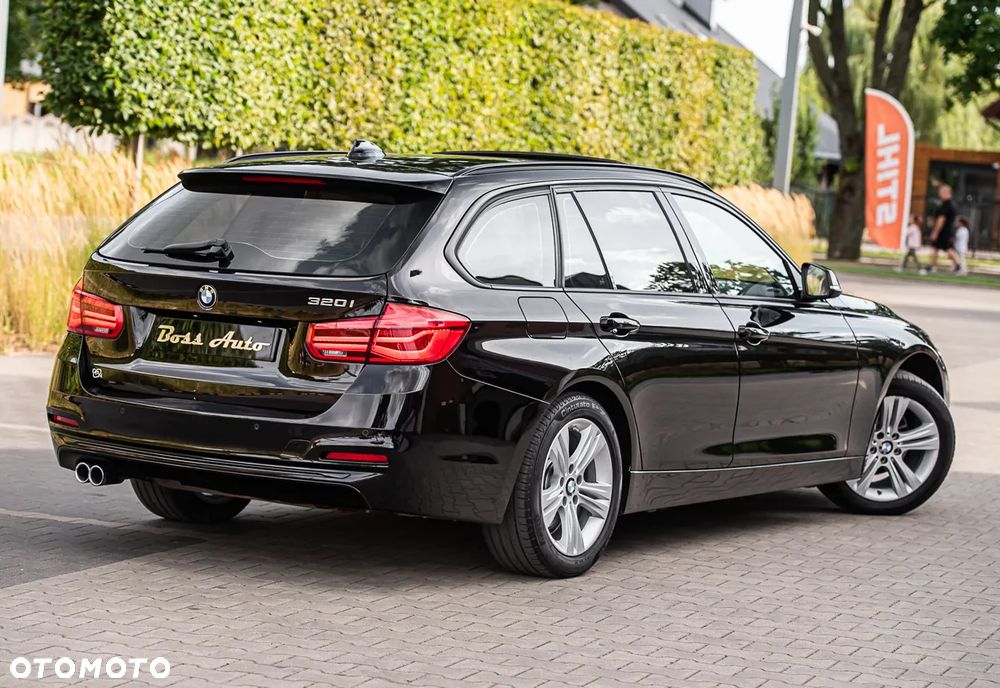 BMW Seria 3 320i Edition Luxury Line Purity - 13