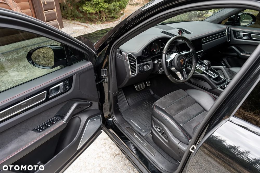 Porsche Cayenne GTS - 22