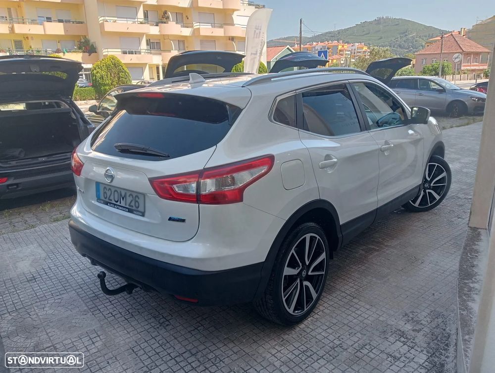 Nissan Qashqai 1.6 dCi Tekna Premium 17 Pele S Alcantara - 21