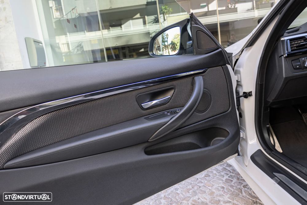BMW M4 Auto - 6