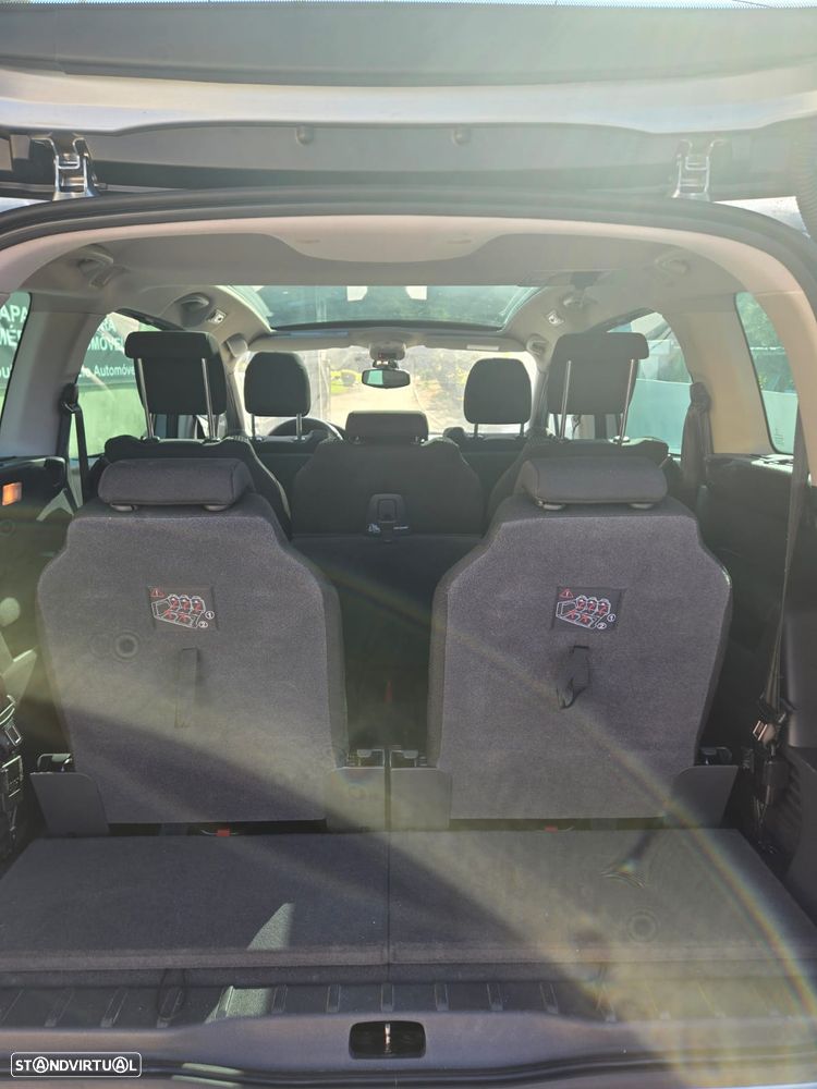 Peugeot 5008 HDI FAP 110 EGS6 Premium - 9