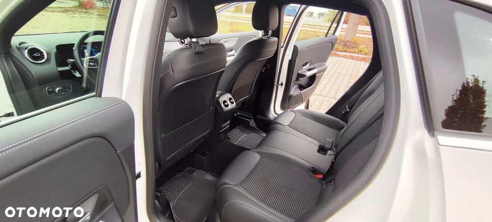 Mercedes-Benz GLA 200 Business Edition - 30