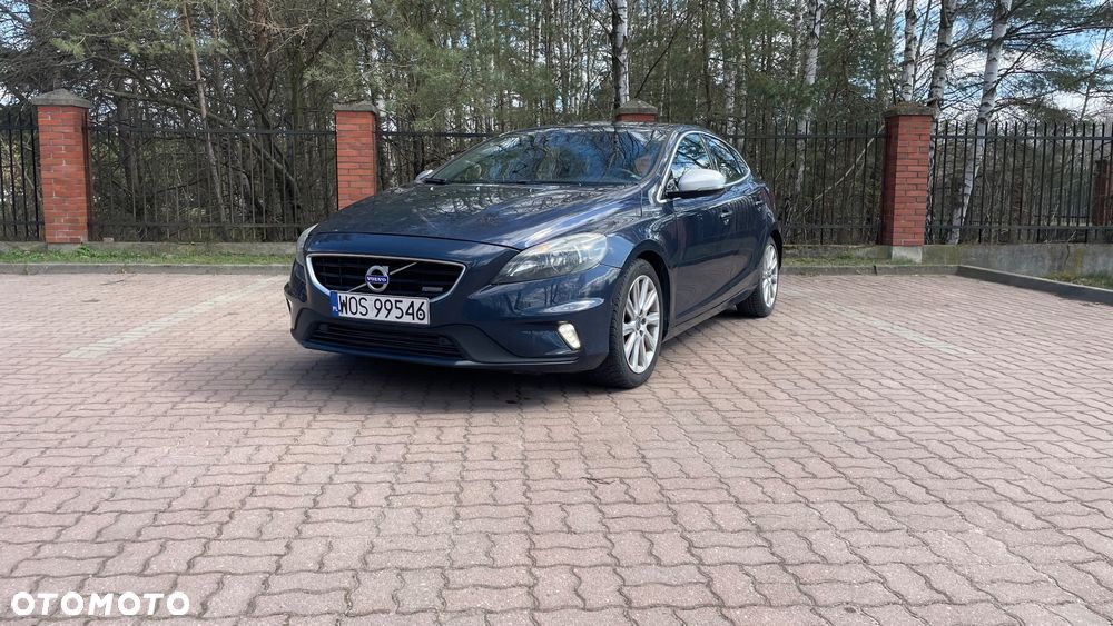 Volvo V40 D2 R Design - 14