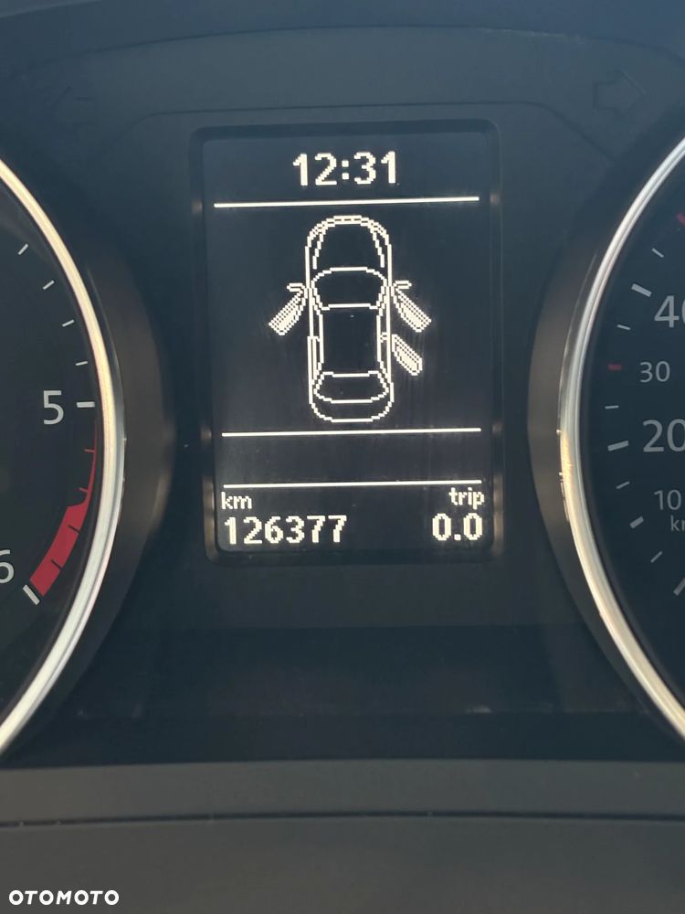 Volkswagen Jetta 2.0 TDI DPF BMT Trendline - 17