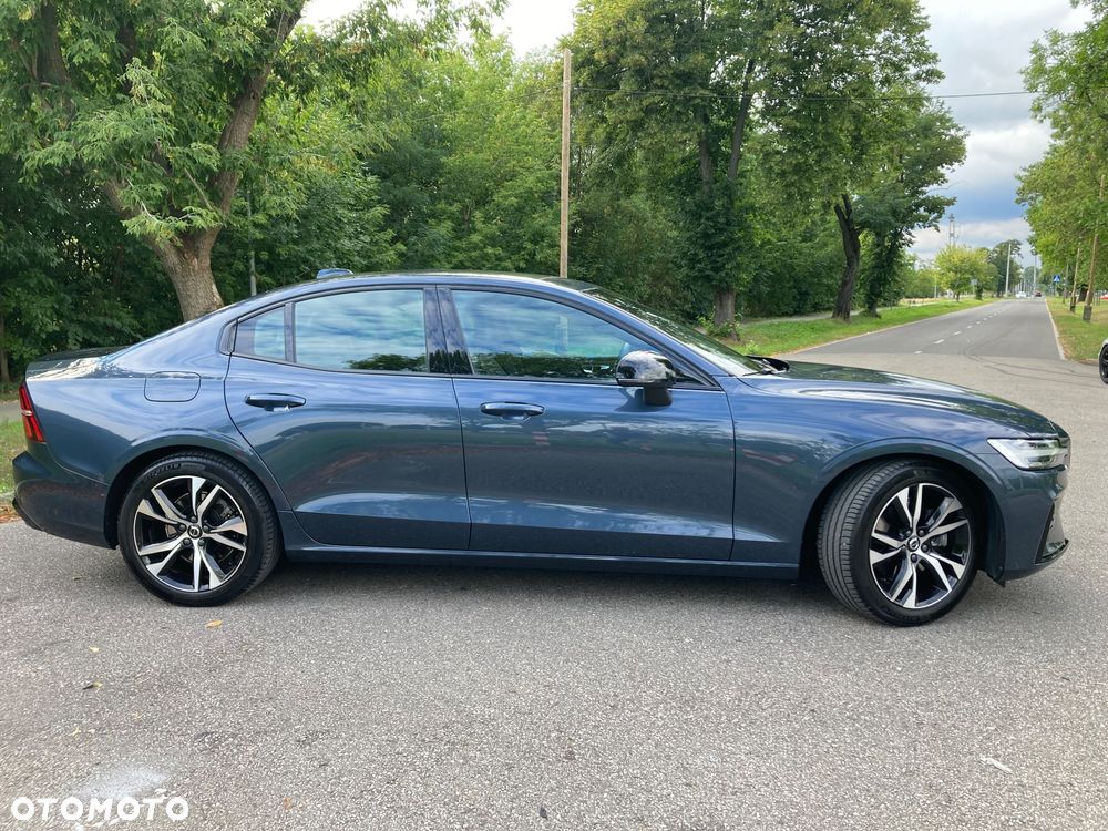 Volvo S60 B4 B Plus Dark - 4