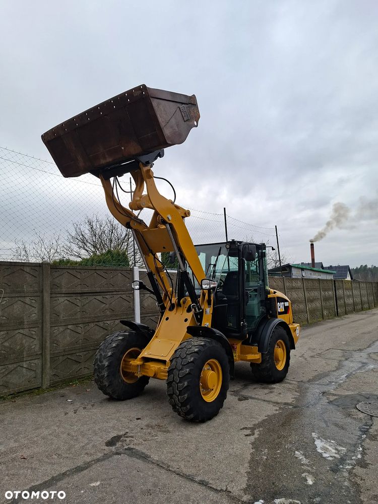 Caterpillar CAT 906 M - 14