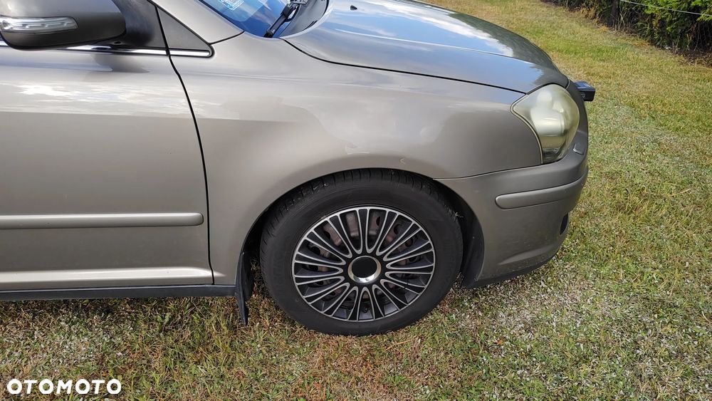 Toyota Avensis 1.6 VVT-i Luna - 9