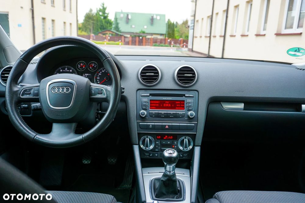 Audi A3 Sportback 1.6 Ambition - 5