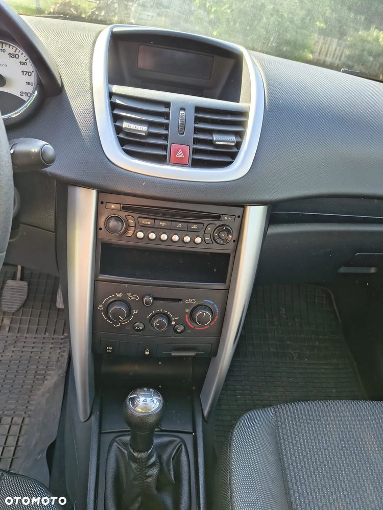 Peugeot 207 1.4 Trendy - 9