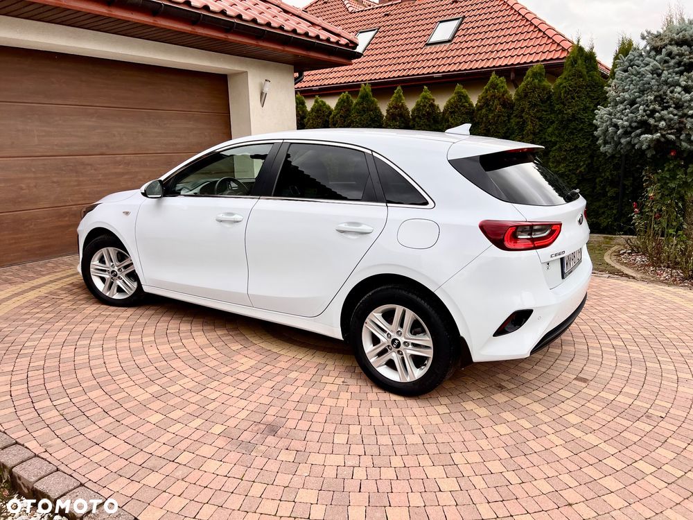Kia Ceed 1.6 CRDi SCR M - 15