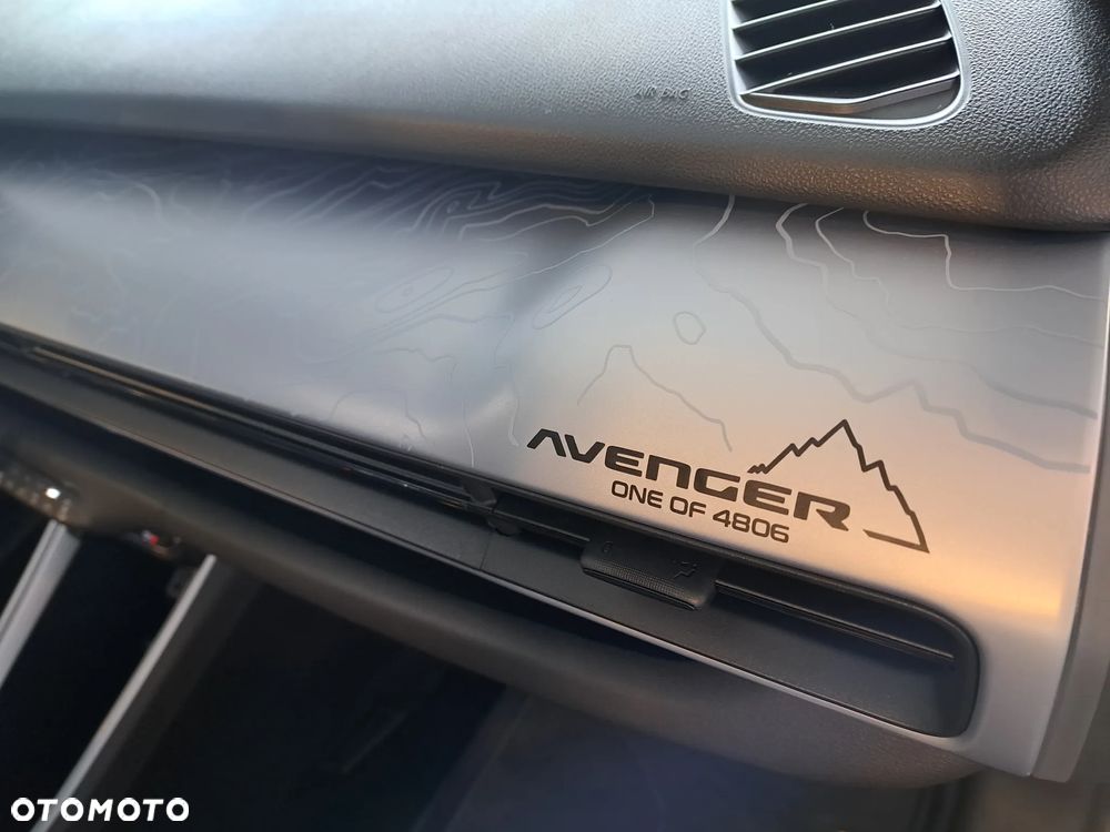 Jeep Avenger 1.2 T3 mHEV The North Face 4xe eDCT6 - 17