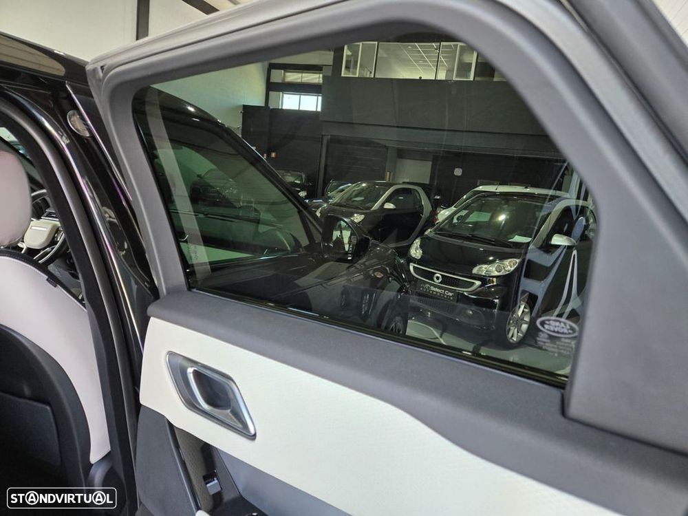 Land Rover Range Rover Velar P400e R-Dynamic SE - 32