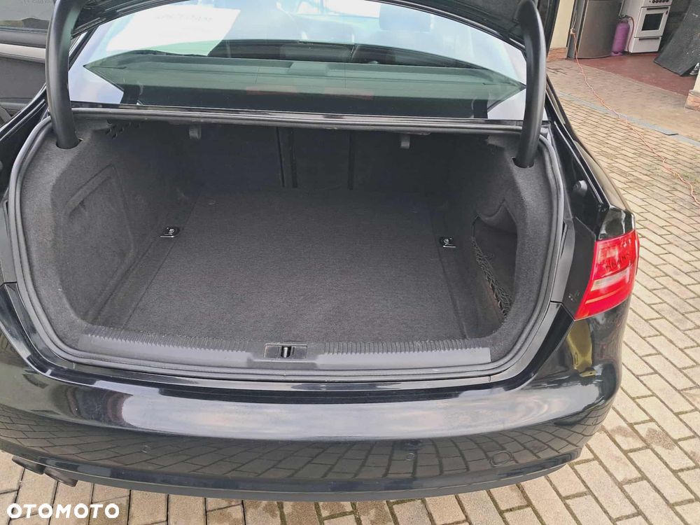 Audi A4 Limousine 2.0 TDI Quattro Line S tronic - 6