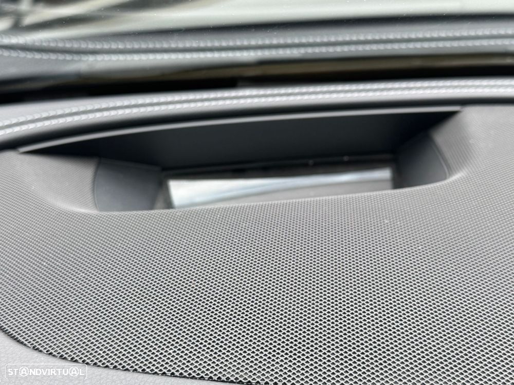 Mercedes-Benz E 300 de AMG Line - 20