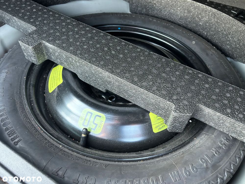 Peugeot 2008 BlueHDi 100 STOP & START Allure - 16